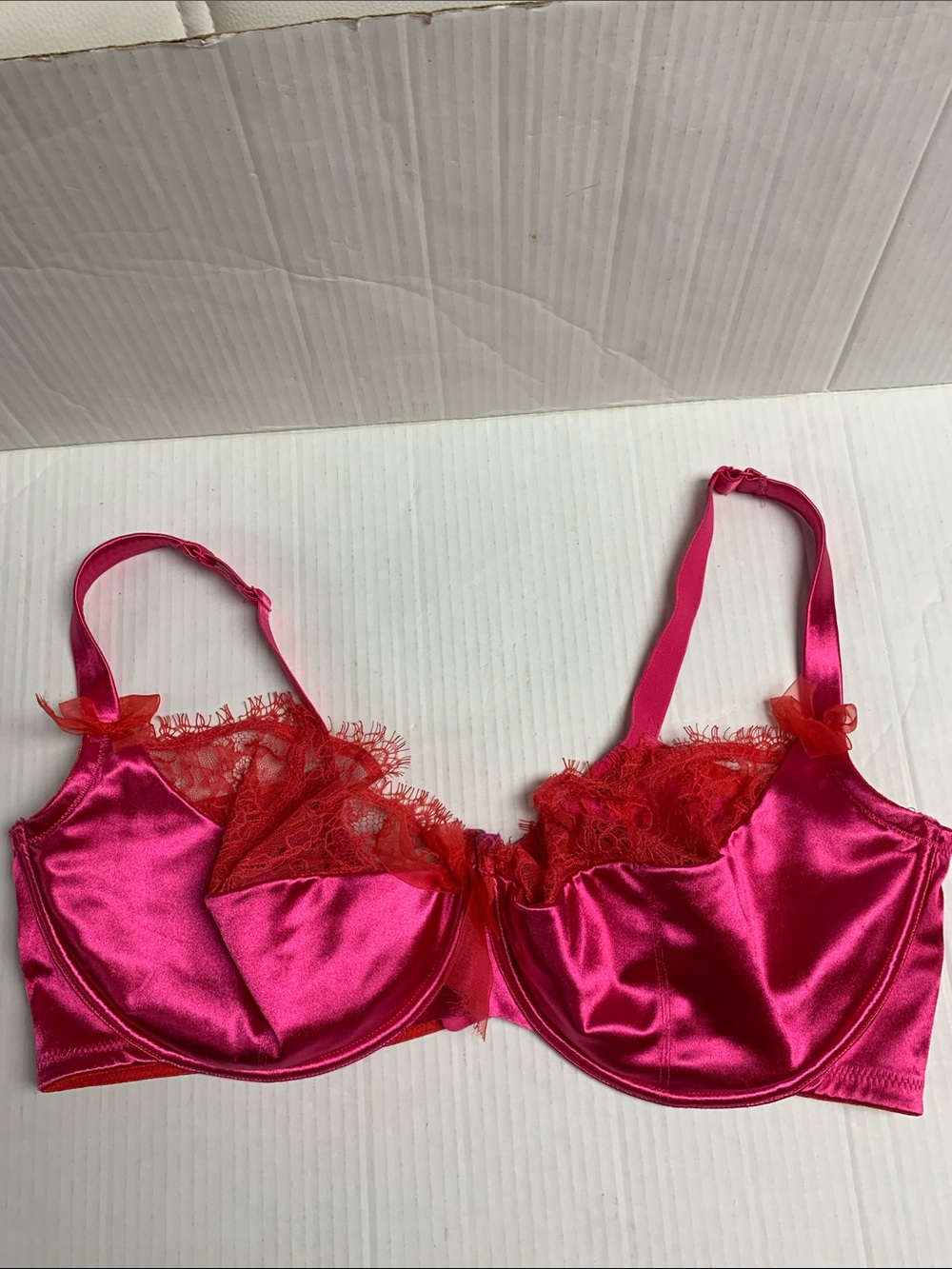 Cacique Hot Pink Lace Trim Underwire Bra Sexy Balconette Plus Size 44DDD